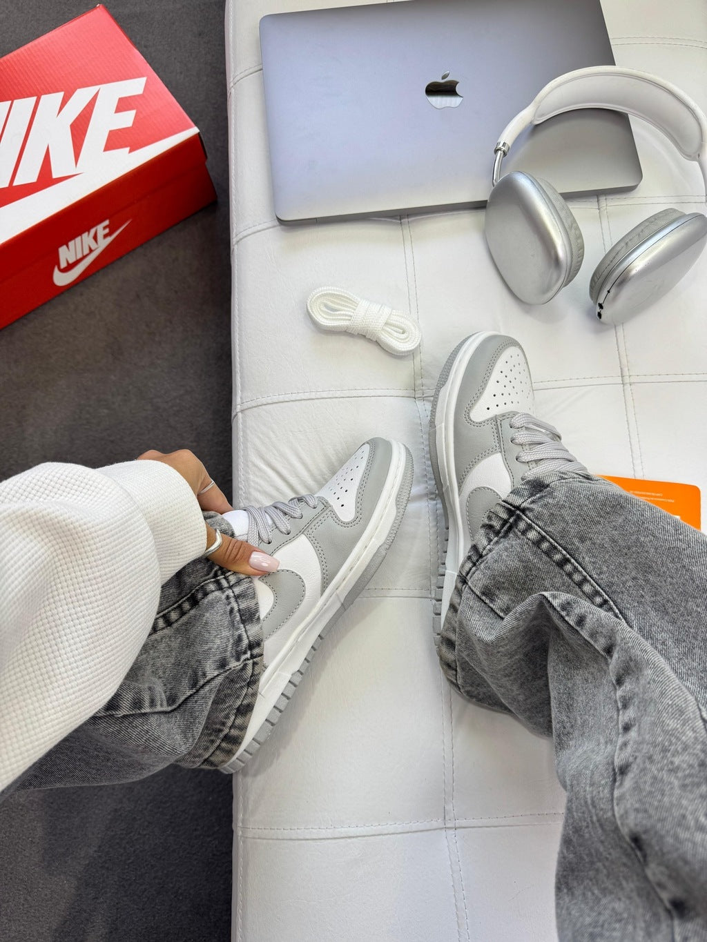 Tênis Nike Dunk Low Cinza Couro Vegano