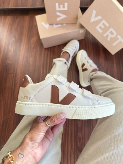 Tênis V Velcro Caramelo Off White