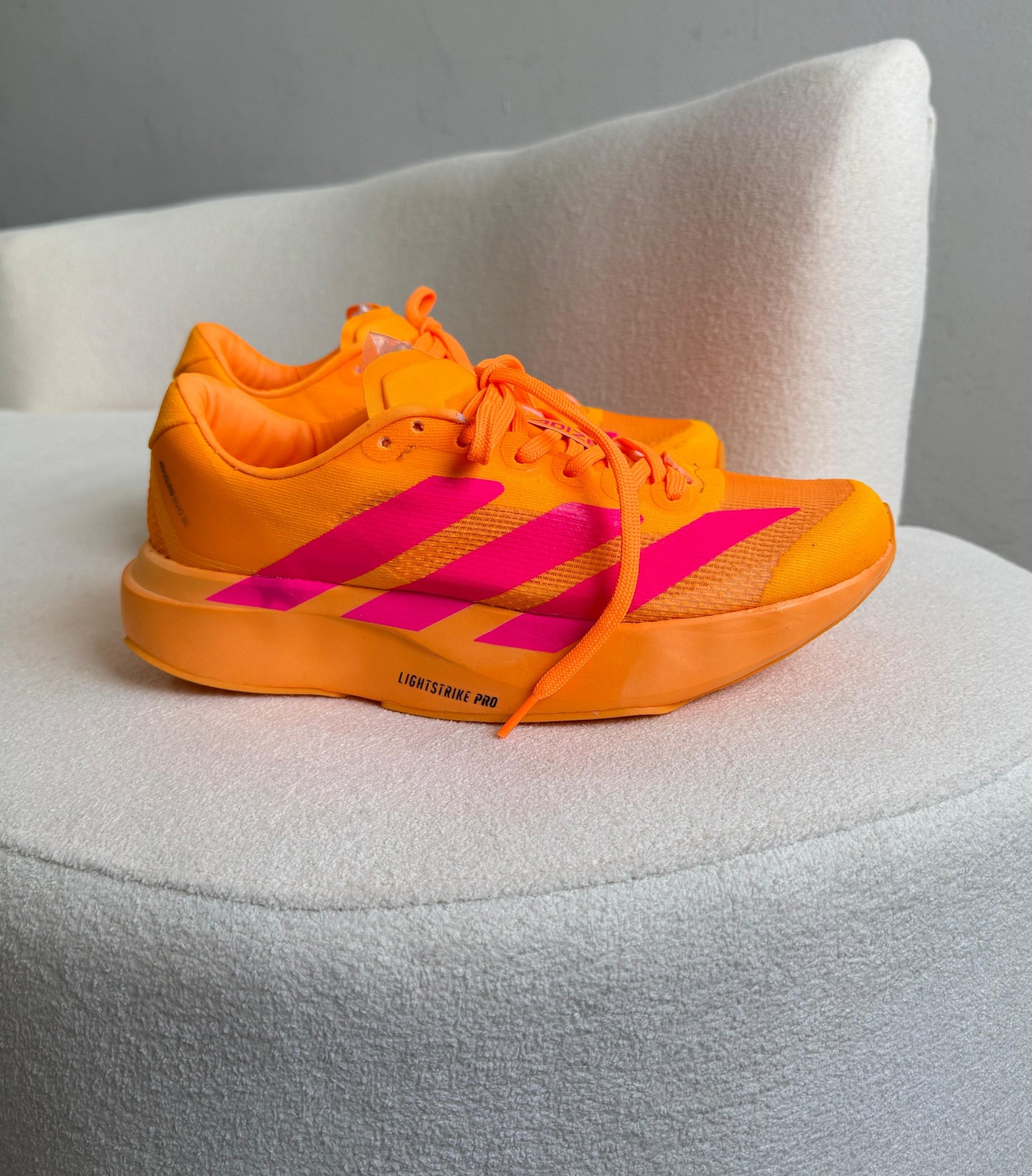 Tênis Adizero Adio Pro 4 Premium Laranja Pink