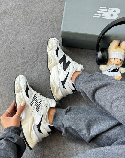 Tênis New Balance 9060 Branco e Preto Couro 100% Legítimo