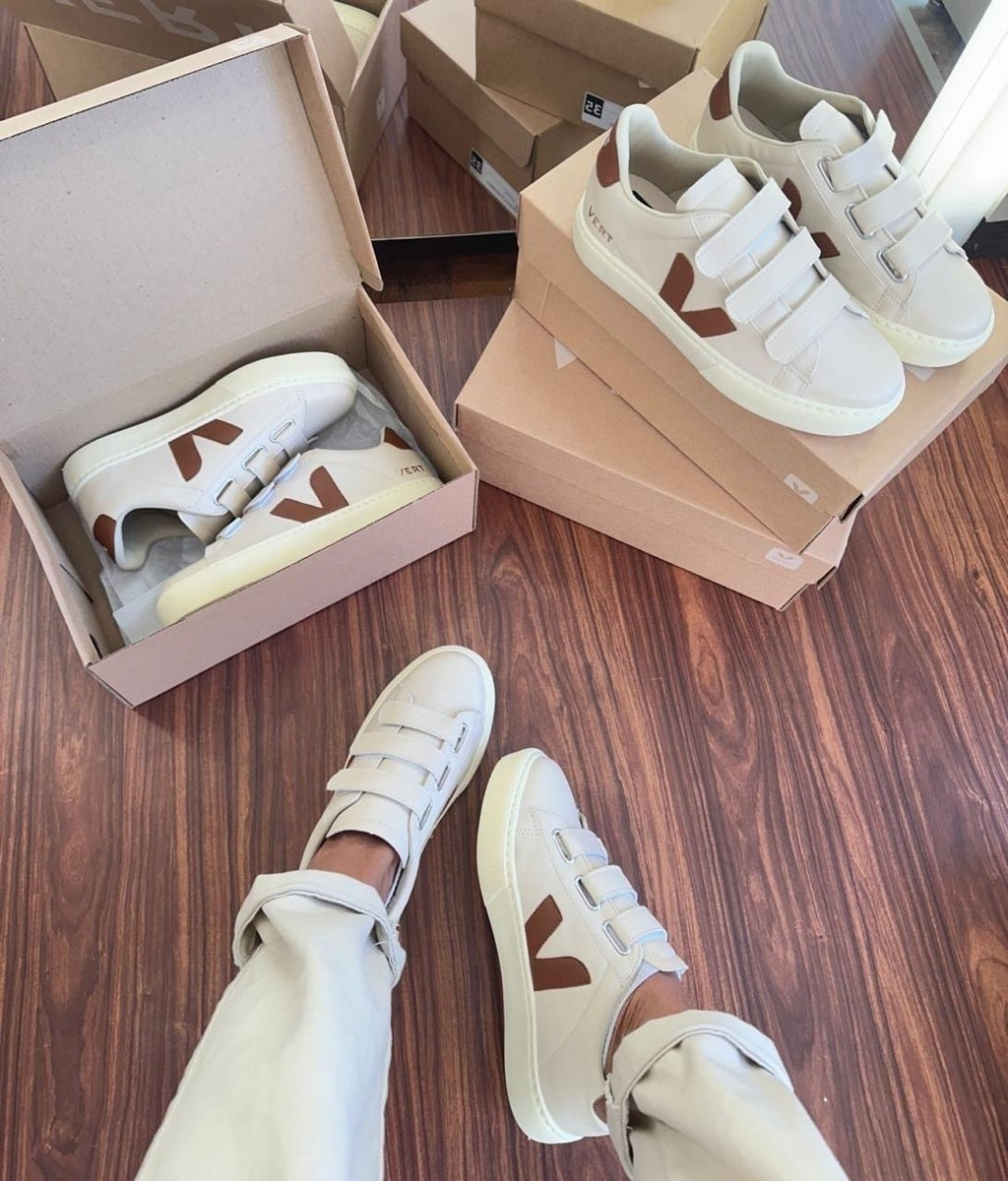Tênis V Velcro Caramelo Off White