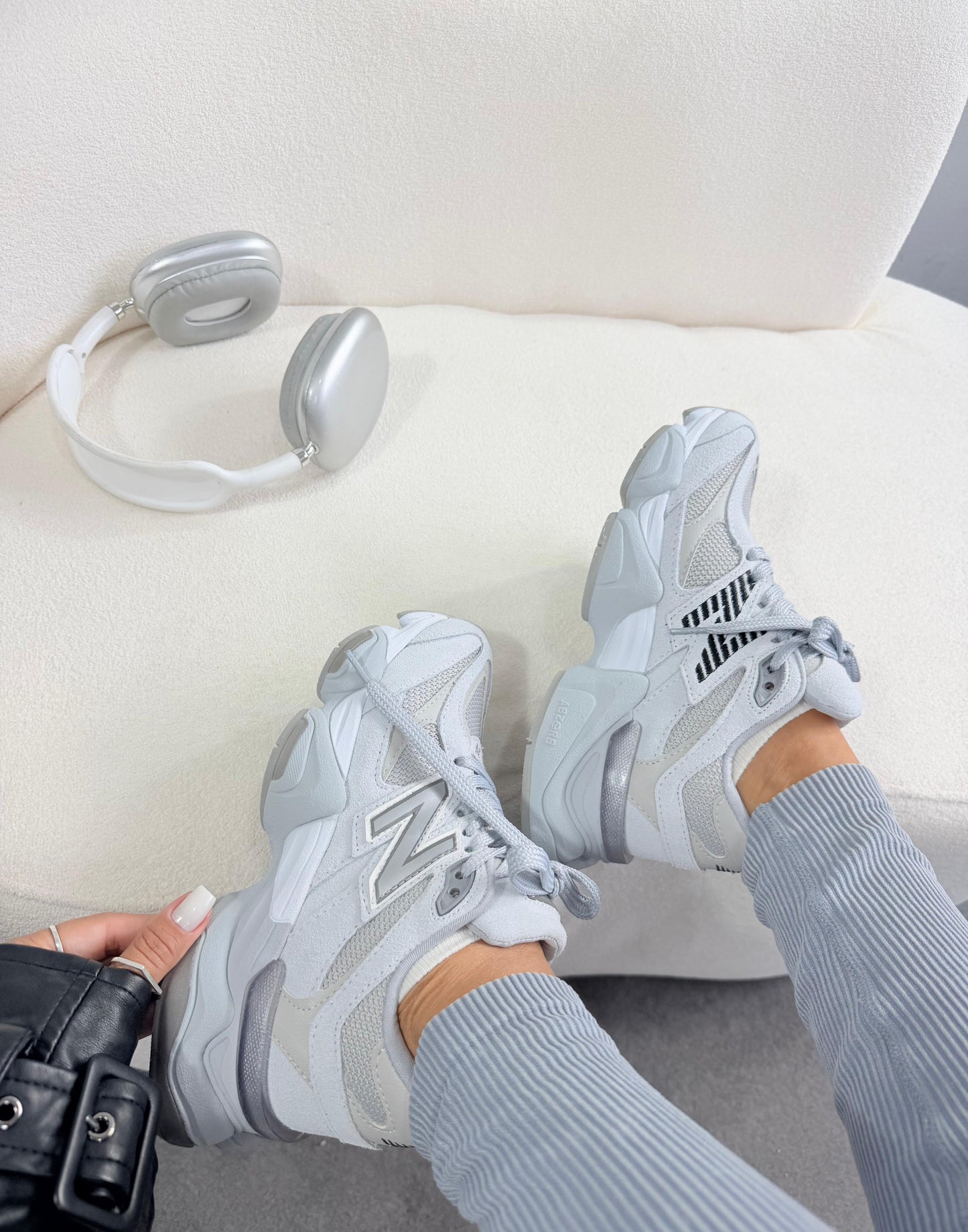 Tênis New Balance 9060 Cinza Couro 100% Legítimo