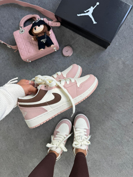 Tênis Nike Jordan Low 23 Creme Rose Prime