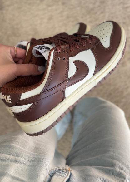 Tênis Nike Dunk Low Cacau Couro