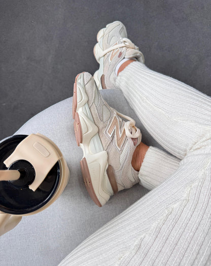 Tênis New Balance 9060 Off Salmão Couro 100% Legítimo