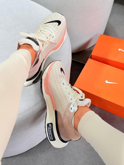 Tênis Nike Zoom X Invicible Run 3 - Colors