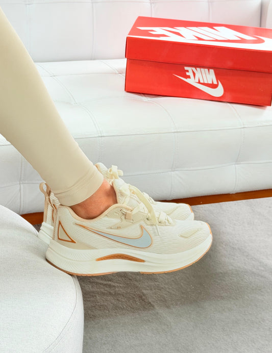 Tênis Nike Running Est 1972 Fit + Prime Gold