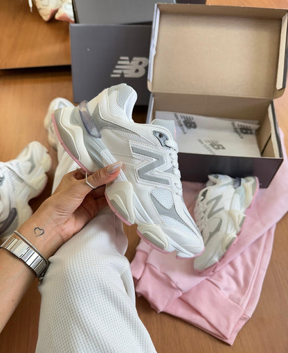 Tênis New Balance 9060 Branco e Rosa Couro 100% Legítimo
